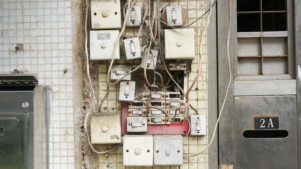 Wiring like this could pose some serious safety concerns! Make sure the electricity in your new home is up to code before moving in.